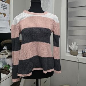 Gap sweater